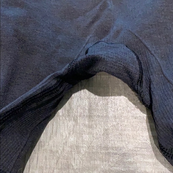 Lululemon In the flow crops - Picture 4 of 6